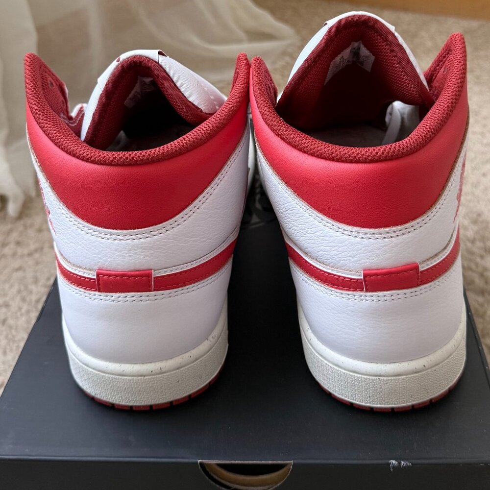 AIR JORDAN 1 MID SE "DUNE RED" - Picture 3 of 3